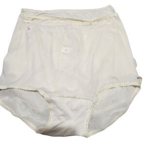 Bali Panties Size 2XL Ivory Color 3pcs.  New